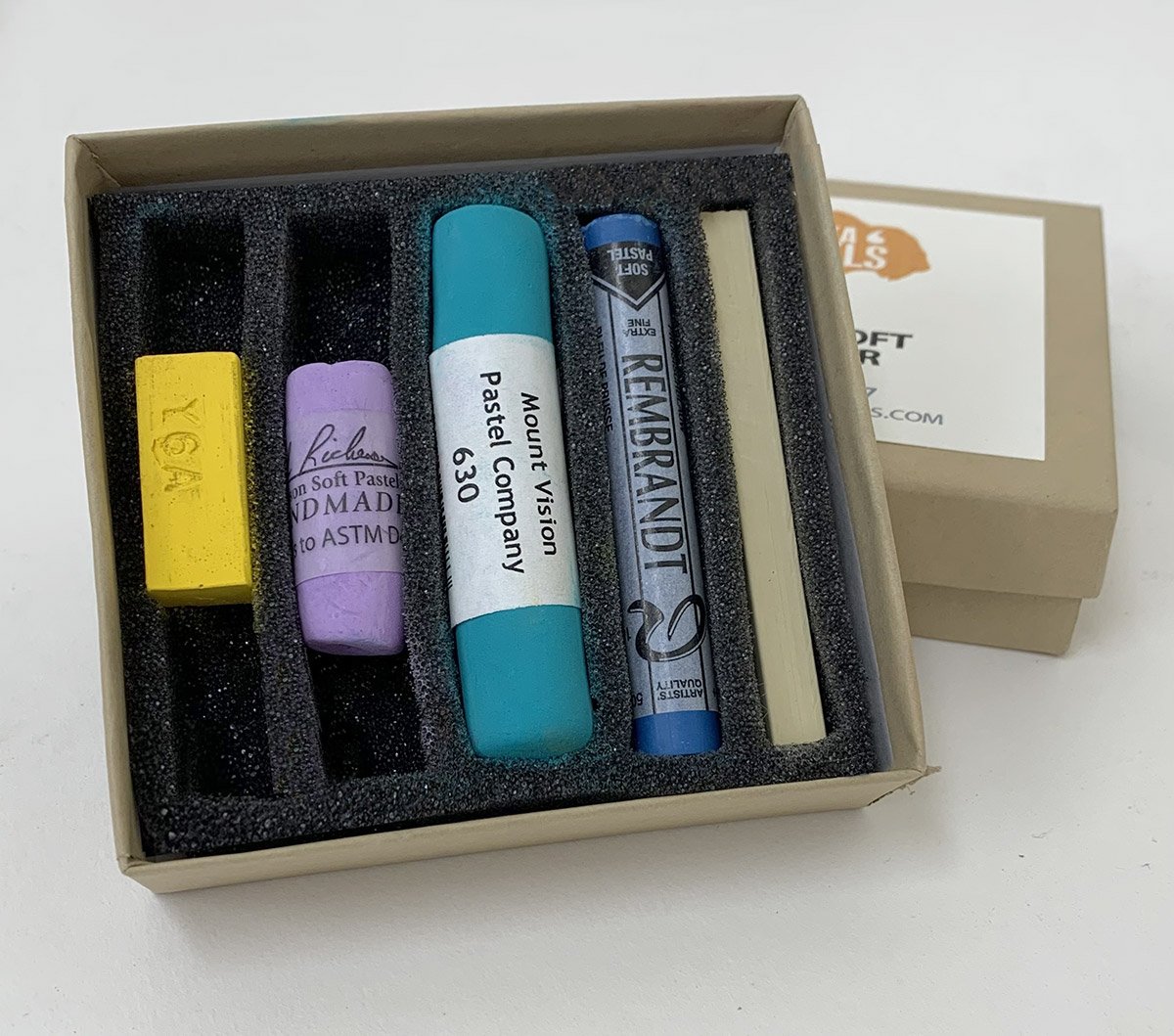 UArt Pads & Packs - Dakota Art Pastels